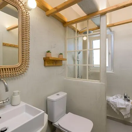 Apartman White Linen Two Balconies Min Old Town Quiet